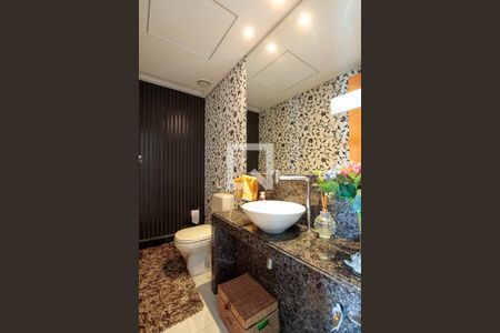 Lavabo de apartamento à venda com 3 quartos, 272m² em Barra da Tijuca, Rio de Janeiro