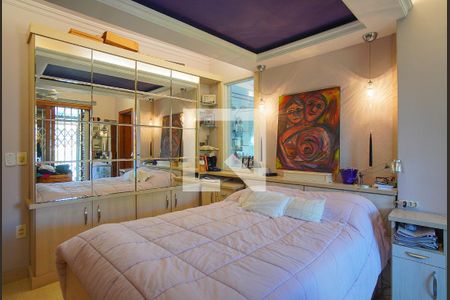 Suíte 1 de casa à venda com 3 quartos, 275m² em Vila Jardim, Porto Alegre