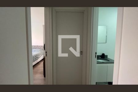 Corredor de apartamento à venda com 2 quartos, 57m² em Centro, Campinas