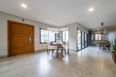 Sala de casa de condomínio para alugar com 3 quartos, 250m² em Brooklin, São Paulo