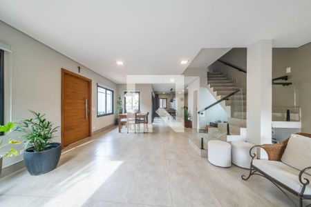 Sala de casa de condomínio para alugar com 3 quartos, 250m² em Brooklin, São Paulo