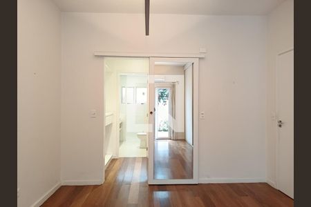 Suíte de apartamento para alugar com 1 quarto, 87m² em Pinheiros, São Paulo