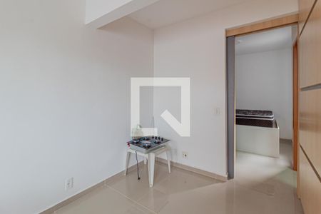 Sala/Cozinha de kitnet/studio à venda com 1 quarto, 25m² em Vila Santana, São Paulo