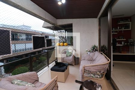 Sacada Gourmet de apartamento à venda com 4 quartos, 154m² em Jardim Guanabara, Rio de Janeiro