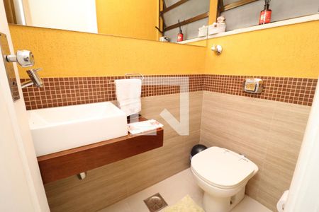 Lavabo de apartamento à venda com 4 quartos, 154m² em Jardim Guanabara, Rio de Janeiro
