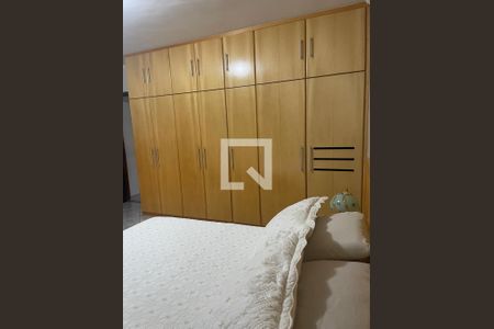 Casa à venda com 2 quartos, 270m² em Vila Carrão, São Paulo