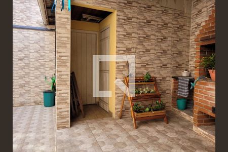 Quintal de casa à venda com 3 quartos, 326m² em Vila Zelina, São Paulo