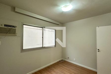 Quarto  de apartamento à venda com 2 quartos, 90m² em Copacabana, Rio de Janeiro