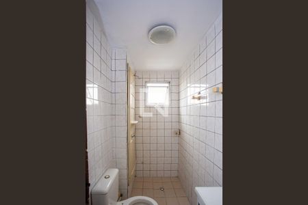 Banheiro de apartamento à venda com 2 quartos, 49m² em Jardim Arco-iris, Diadema