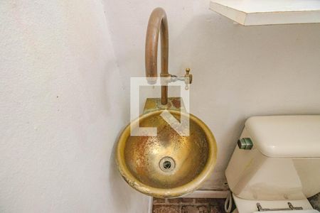 Lavabo de apartamento à venda com 2 quartos, 60m² em Bela Vista, Porto Alegre