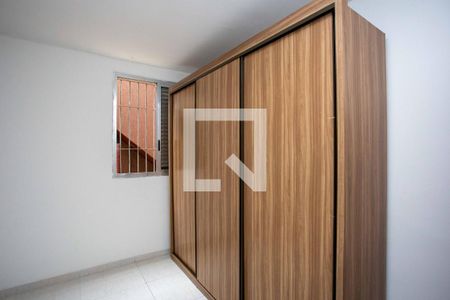 Quarto 2 de apartamento para alugar com 2 quartos, 48m² em Vila Maria Leonor, Diadema