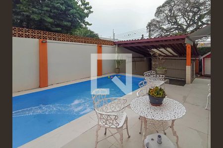 Área comum de casa à venda com 4 quartos, 143m² em Tristeza, Porto Alegre