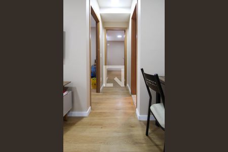 Corredor  de apartamento à venda com 2 quartos, 52m² em Paraíso do Morumbi, São Paulo