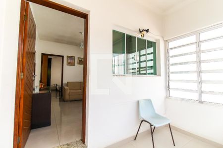 Hall da Sala de casa para alugar com 4 quartos, 200m² em Jardim Soraia, São Paulo