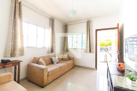 Sala de casa para alugar com 4 quartos, 200m² em Jardim Soraia, São Paulo