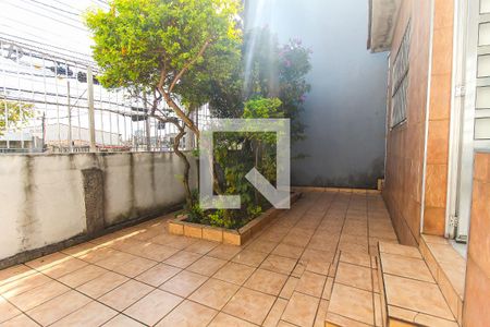 Quintal de casa para alugar com 4 quartos, 200m² em Jardim Soraia, São Paulo