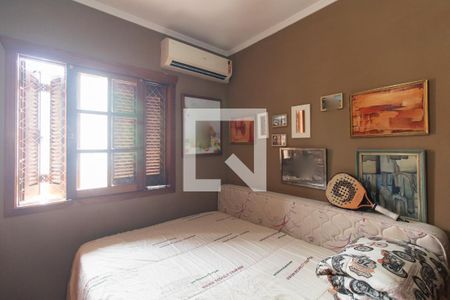 Quarto 2 de casa à venda com 3 quartos, 244m² em Parque Urbano, Porto Alegre