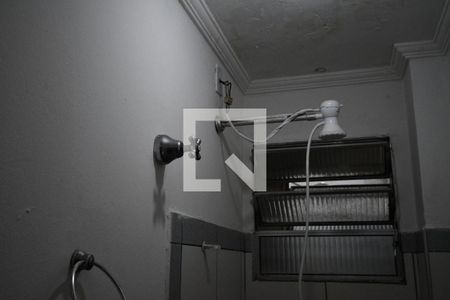 Banheiro de kitnet/studio para alugar com 1 quarto, 17m² em Cidade Universitária, Campinas