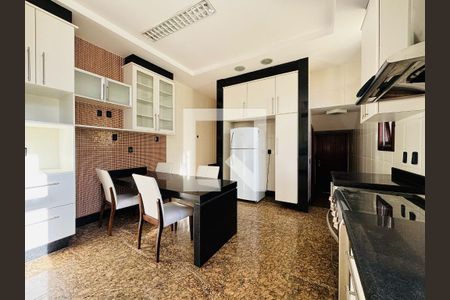 Casa à venda com 4 quartos, 1199m² em Bandeirantes (Pampulha), Belo Horizonte