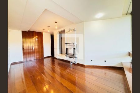 Casa à venda com 4 quartos, 1199m² em Bandeirantes (Pampulha), Belo Horizonte