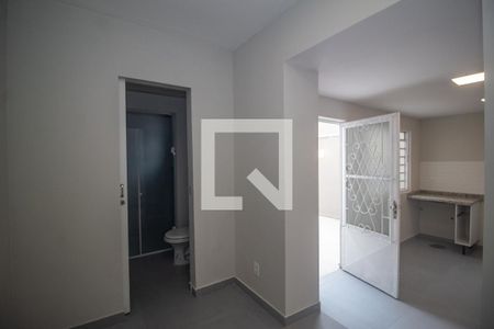 Corredor de apartamento à venda com 2 quartos, 100m² em Santo Antônio, Porto Alegre