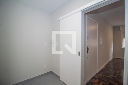 Corredor de apartamento à venda com 2 quartos, 100m² em Santo Antônio, Porto Alegre