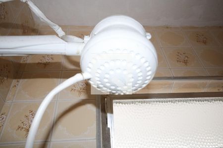 Banheiro de apartamento para alugar com 1 quarto, 70m² em Vila Caiçara, Praia Grande