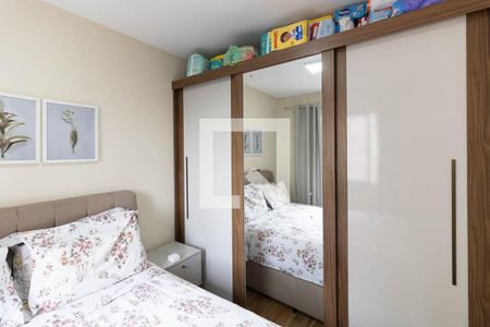 Quarto 1 de apartamento à venda com 2 quartos, 32m² em Parque Fongaro, São Paulo