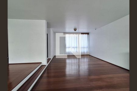 Casa à venda com 3 quartos, 260m² em Bela Aliança, São Paulo