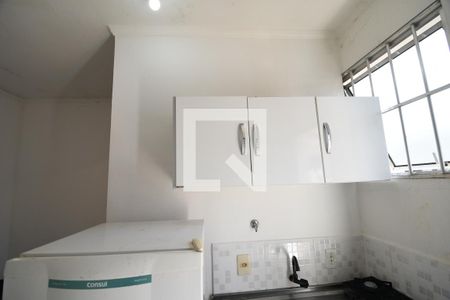 Cozinha de kitnet/studio para alugar com 1 quarto, 17m² em Cidade Universitária, Campinas