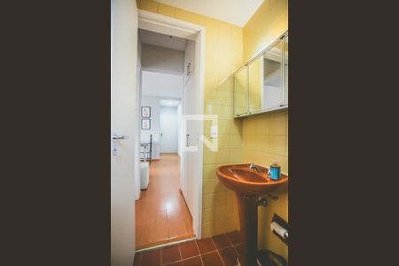 Banheiro de apartamento para alugar com 1 quarto, 42m² em Vila Clementino, São Paulo