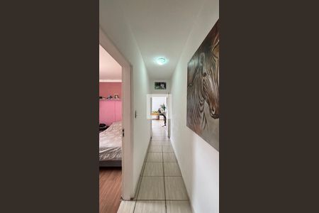 Corredor de casa à venda com 3 quartos, 187m² em Parque Oratório, Santo André