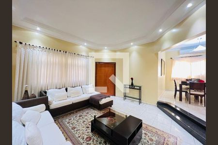 Casa à venda com 3 quartos, 250m² em Parque Via Norte, Campinas