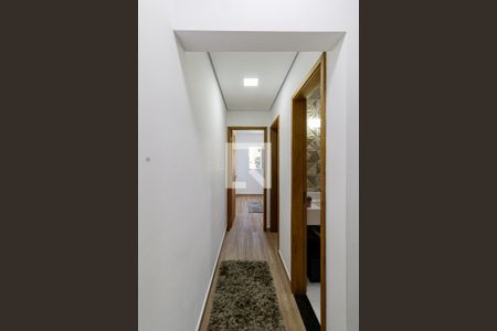Corredor de casa para alugar com 3 quartos, 180m² em Jardim Maringá, São Paulo