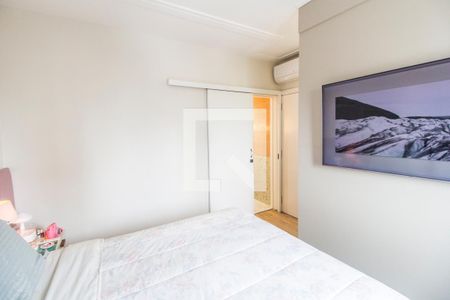 Suíte 1 de apartamento à venda com 3 quartos, 107m² em Empresarial 18 do Forte, Barueri