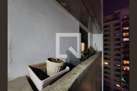 Varanda de apartamento à venda com 4 quartos, 130m² em Indianópolis, São Paulo