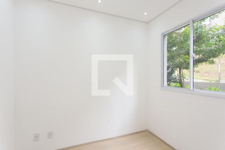 Quarto 1  de apartamento para alugar com 2 quartos, 36m² em Vila Norma, São Paulo