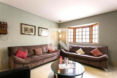 Casa à venda com 5 quartos, 310m² em Chácara Tatuapé, São Paulo