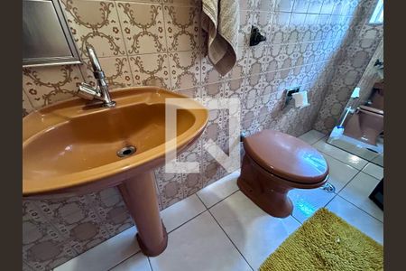 Lavabo de casa para alugar com 3 quartos, 262m² em Jardim Vila Galvao, Guarulhos