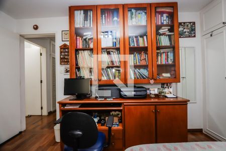 Quarto 1 de apartamento à venda com 3 quartos, 119m² em Jardim Paulista, São Paulo