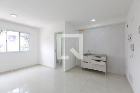 Cozinha de apartamento à venda com 1 quarto, 24m² em Vila Campanela, São Paulo