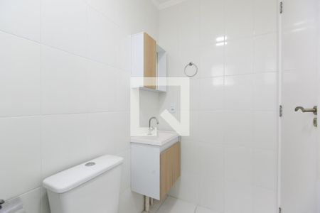 Banheiro de apartamento à venda com 1 quarto, 24m² em Vila Campanela, São Paulo