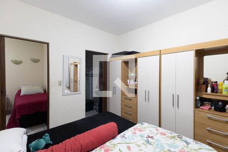 Suíte 1 de casa à venda com 3 quartos, 230m² em Vila Nova Galvão, São Paulo