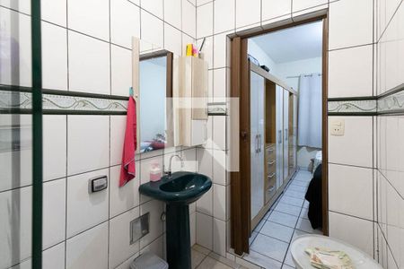 Banheiro da Suíte 1 de casa à venda com 3 quartos, 230m² em Vila Nova Galvão, São Paulo