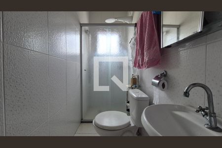 Banheiro de casa à venda com 3 quartos, 96m² em Vila Alice, Santo André