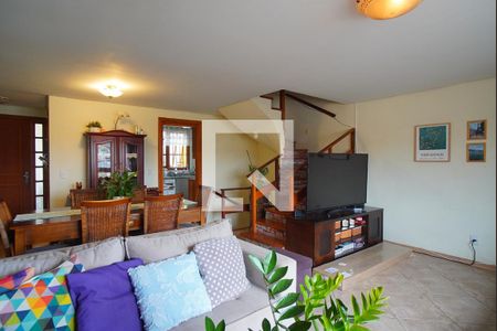 Sala de casa à venda com 3 quartos, 160m² em Vila Jardim, Porto Alegre