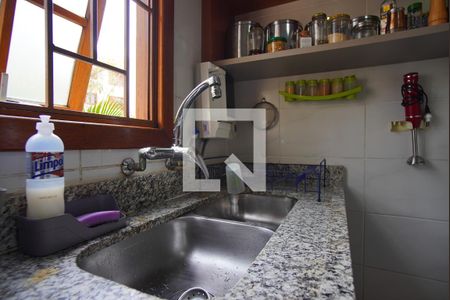 Cozinha de casa à venda com 3 quartos, 160m² em Vila Jardim, Porto Alegre