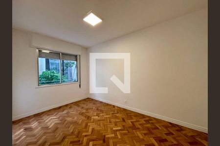 Quarto 1 de apartamento à venda com 3 quartos, 165m² em Copacabana, Rio de Janeiro
