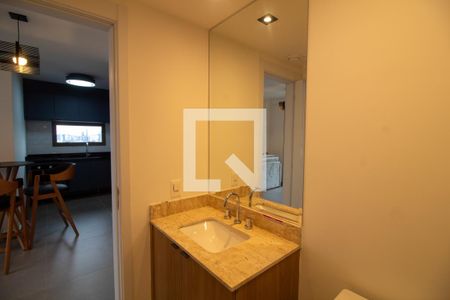 Banheiro de apartamento para alugar com 1 quarto, 43m² em Campo Belo, São Paulo