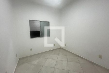 Quarto 1 de casa para alugar com 2 quartos, 70m² em Brás de Pina, Rio de Janeiro